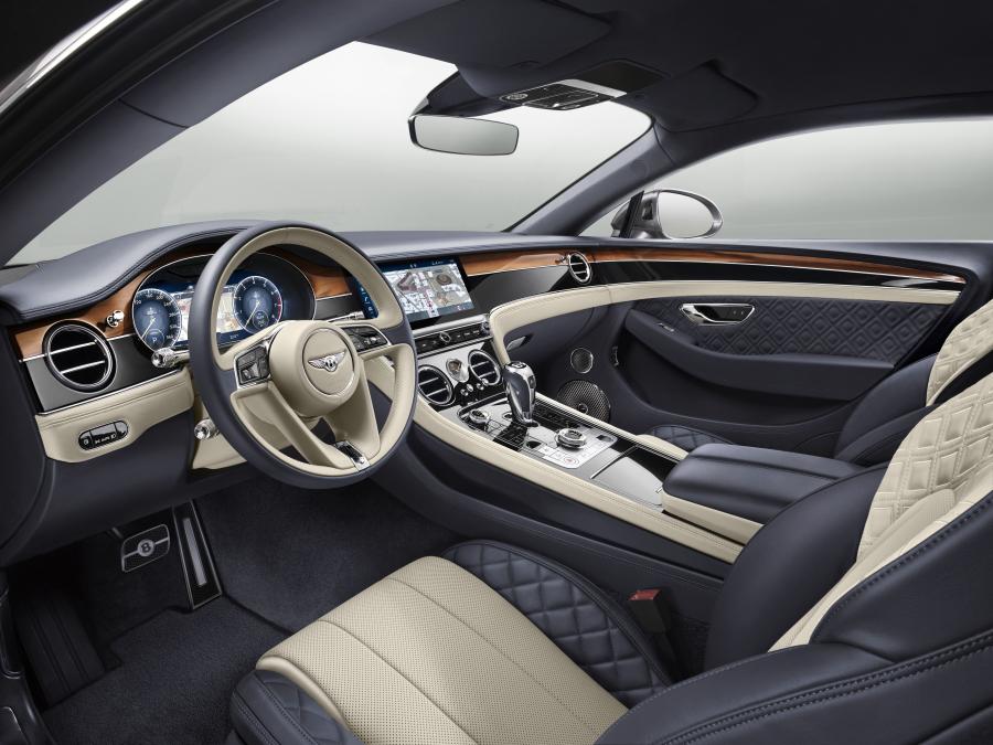 Интерьер Bentley Continental GT 2018 года  (WW) (фото 34 из 90)
